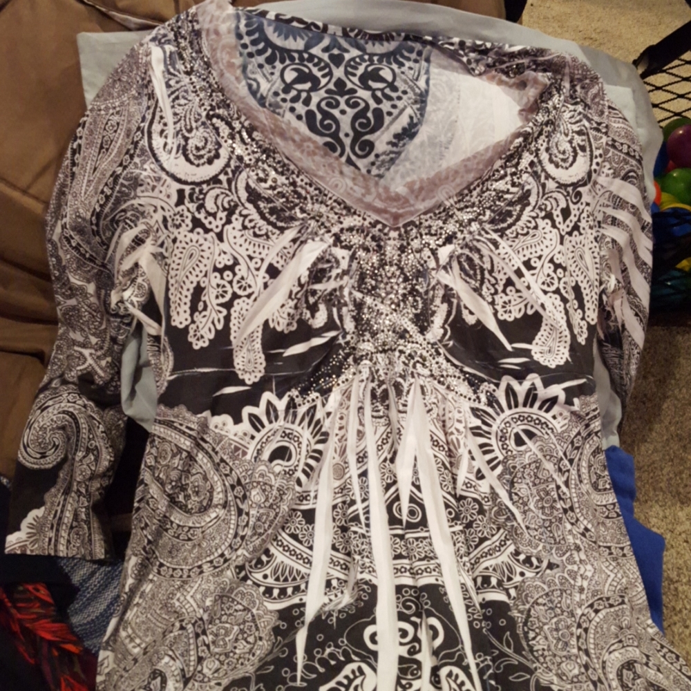 Dress shirt with long sleeves